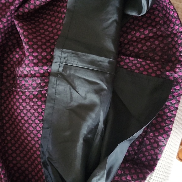 Kick Pleat Skirt - Picture 6 of 8